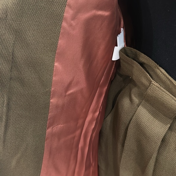 Jones of New York 2 pice suit - Picture 5 of 8